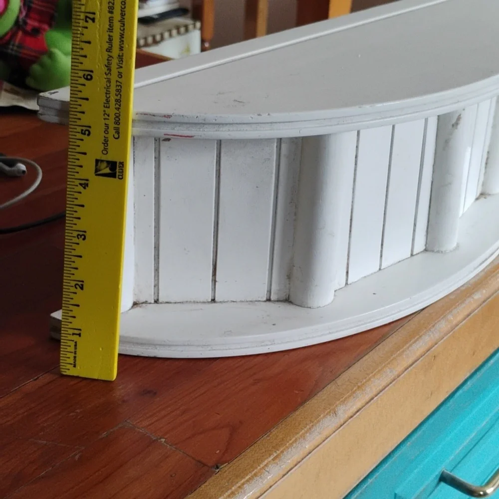OFF WHITE CURVED DISPLAY SHELF or RACK W/Slots  18 X 6 X 5 1/2  Distressed
